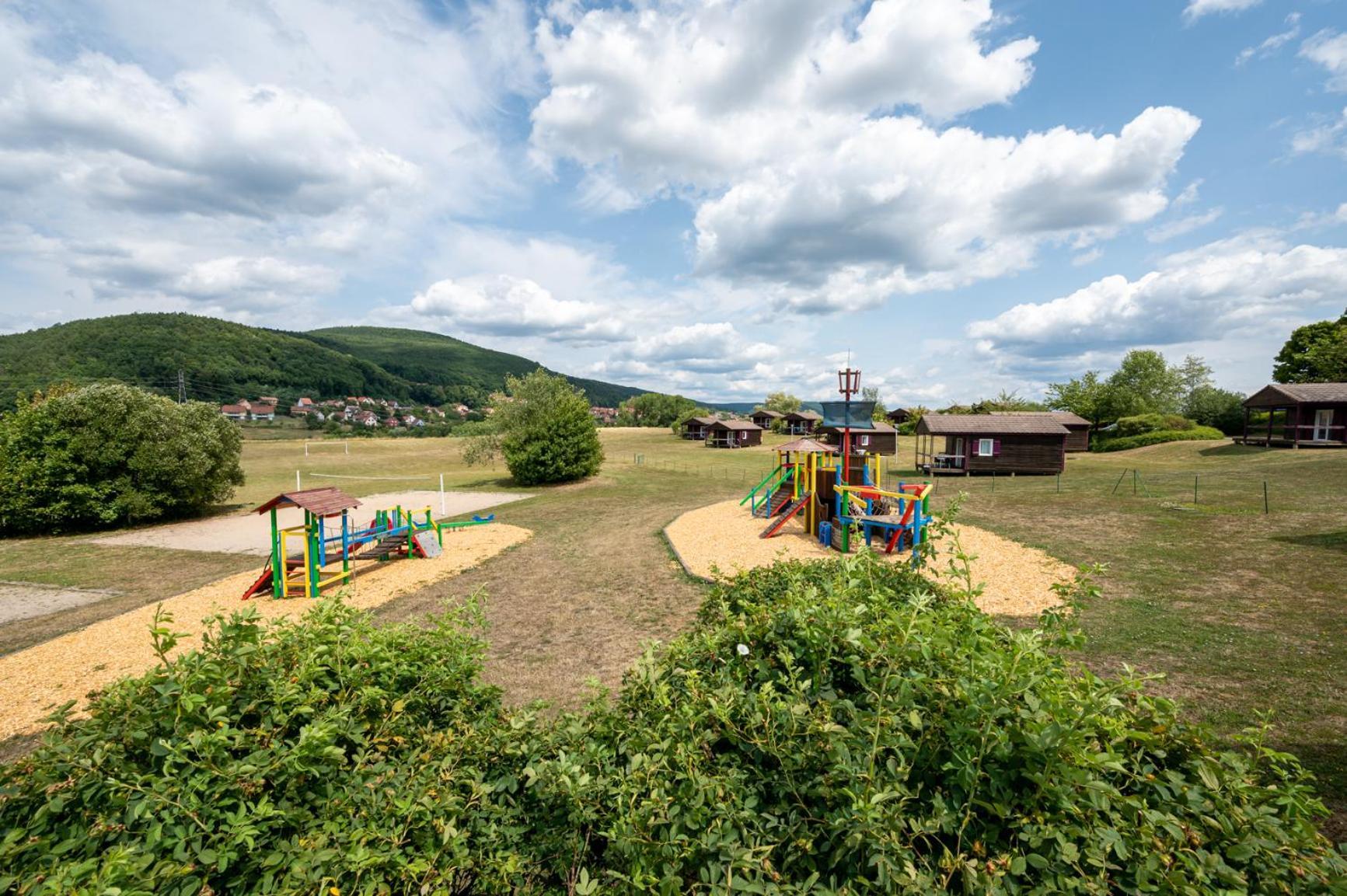 Camping Les Vosges Du Nord Oberbronn Kültér fotó