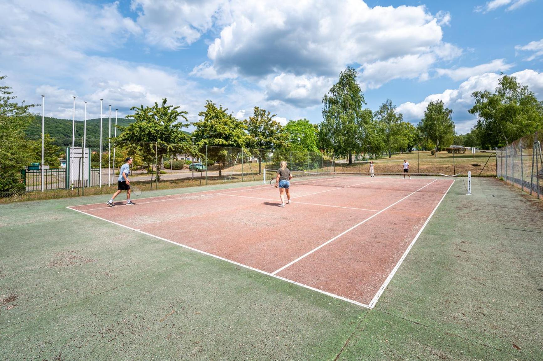 Camping Les Vosges Du Nord Oberbronn Kültér fotó