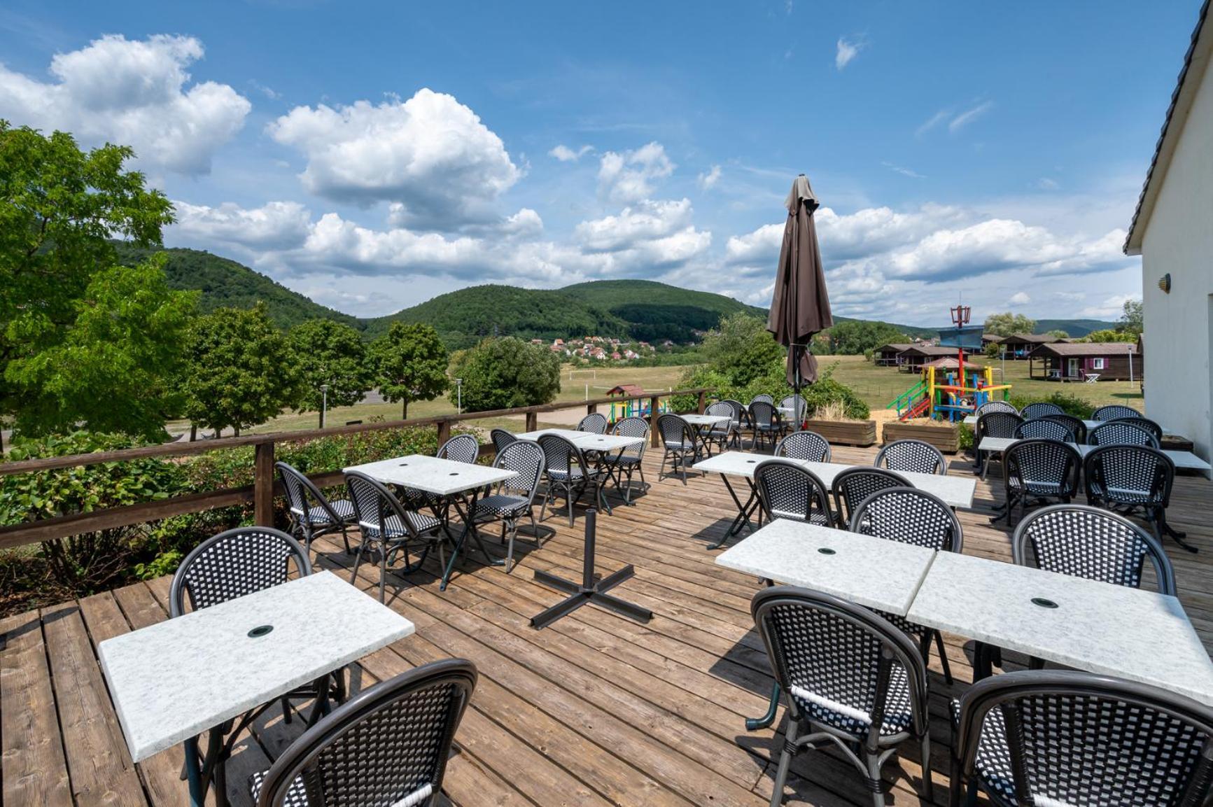 Camping Les Vosges Du Nord Oberbronn Kültér fotó
