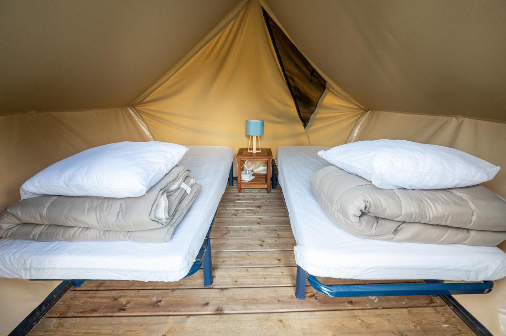 Camping Les Vosges Du Nord Oberbronn Szoba fotó